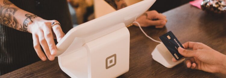 How Can a Customer Journey Map Support Your E-Commerce Conversion Rate?