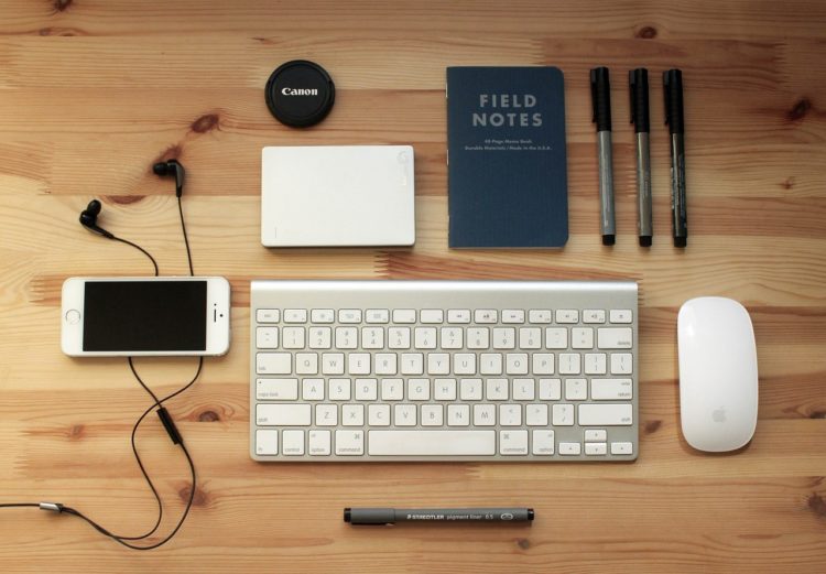 Flat lay eample - symmetric 